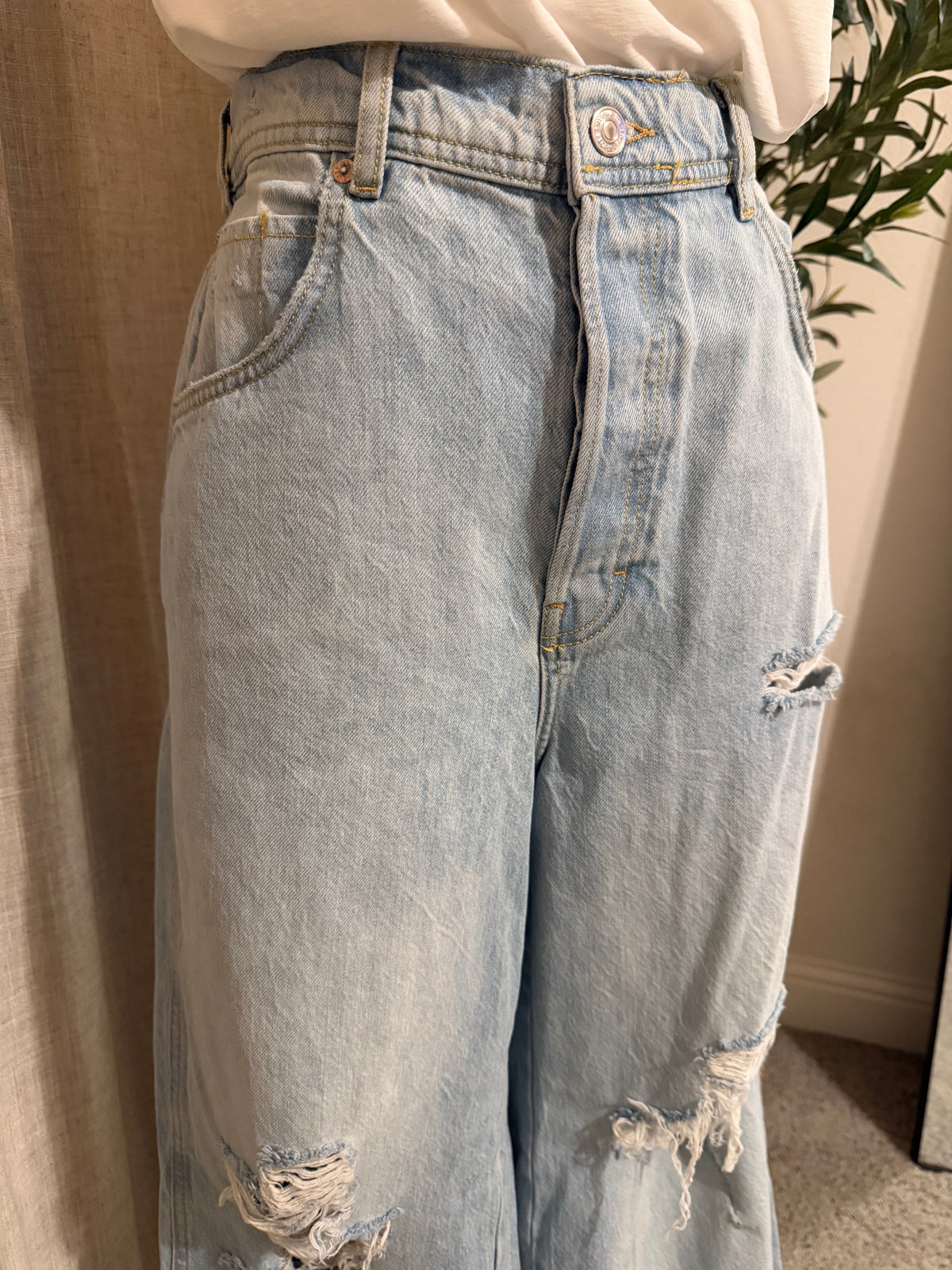 We The Free High-Rise Distressed Raw-Hem Jeans – Size 30 – NWOT