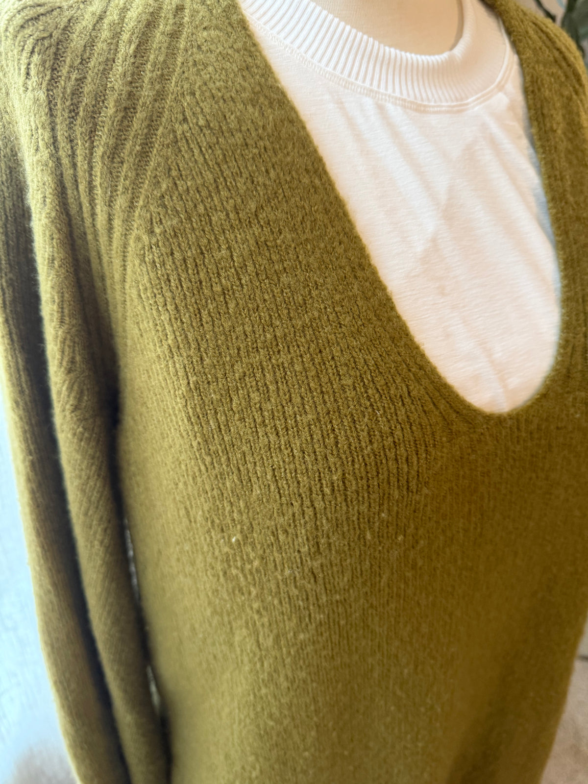 Free People Boat Neck Tunic Sweater – Chive Combo – Size M