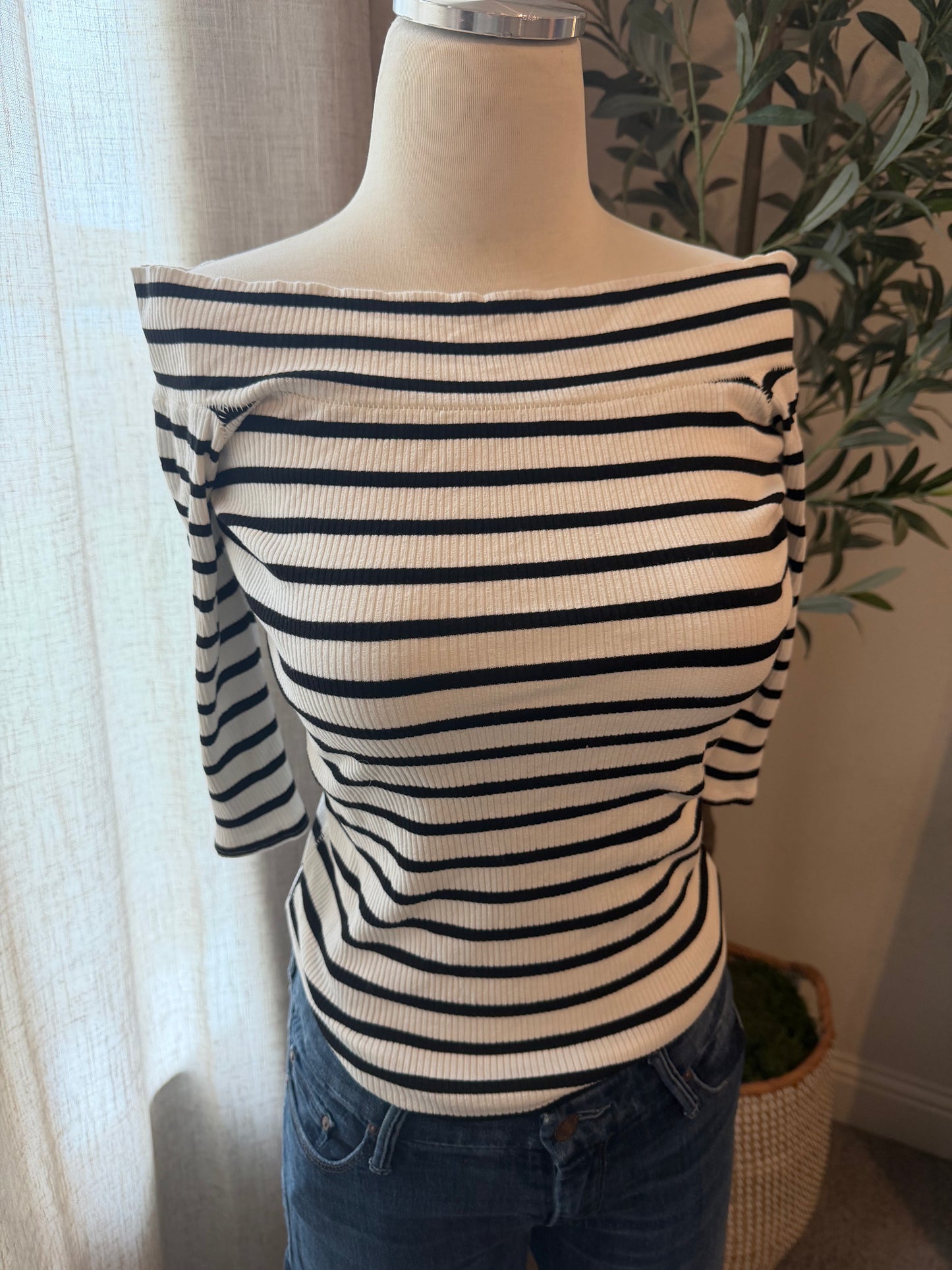 We The Free Black & White Striped Off-Shoulder Top – Size L NWOT
