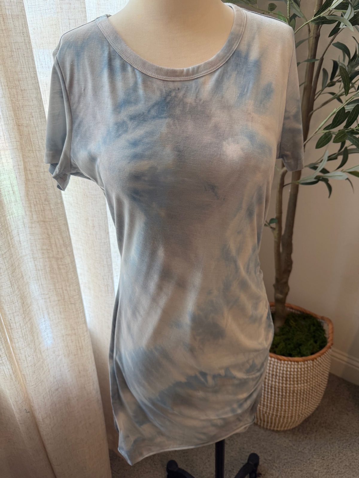 La Miel Blue Tie-Dye Ruched T-Shirt Mini Dress – Size L NWT