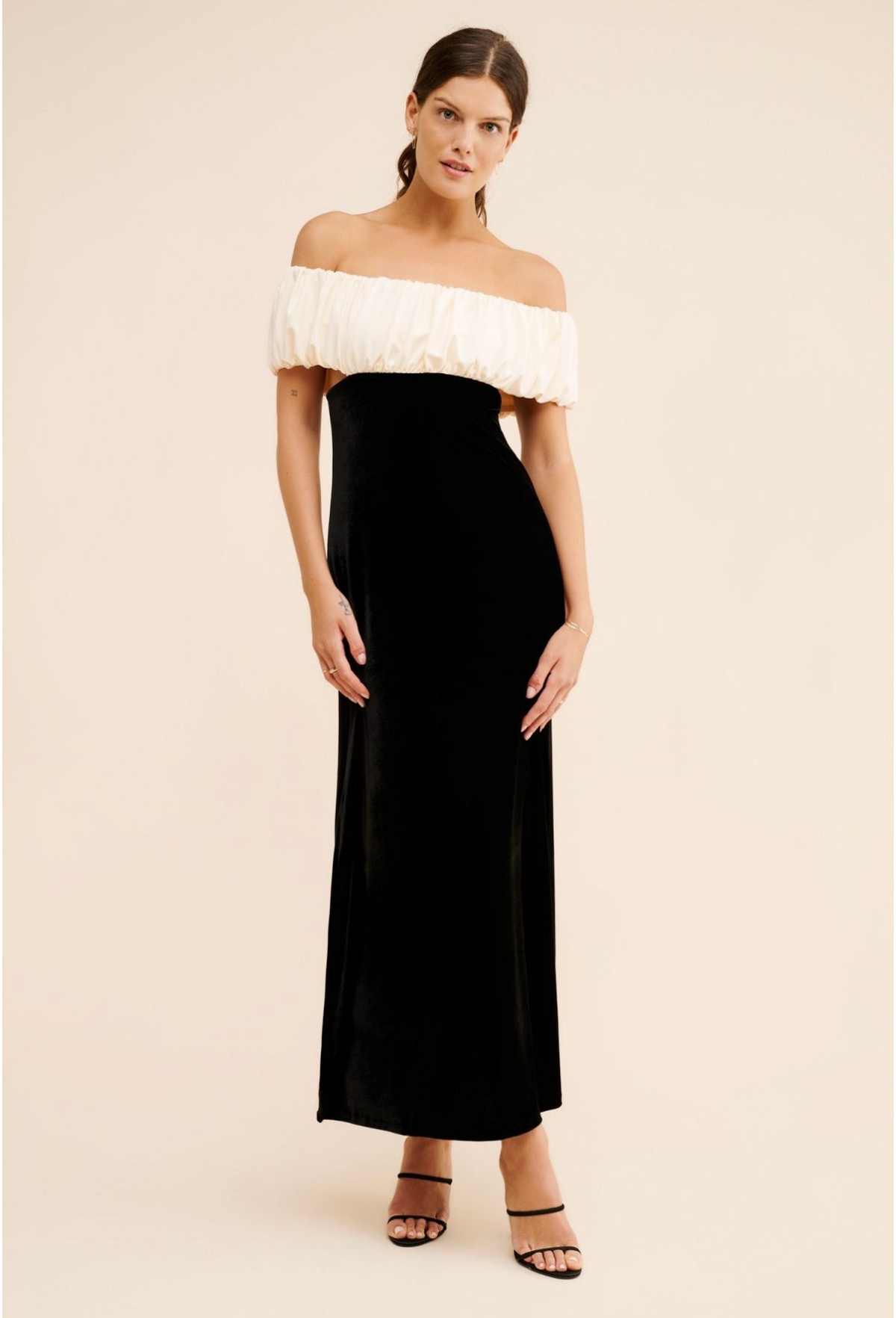 Mandinga Balloon Velvet Maxi Dress