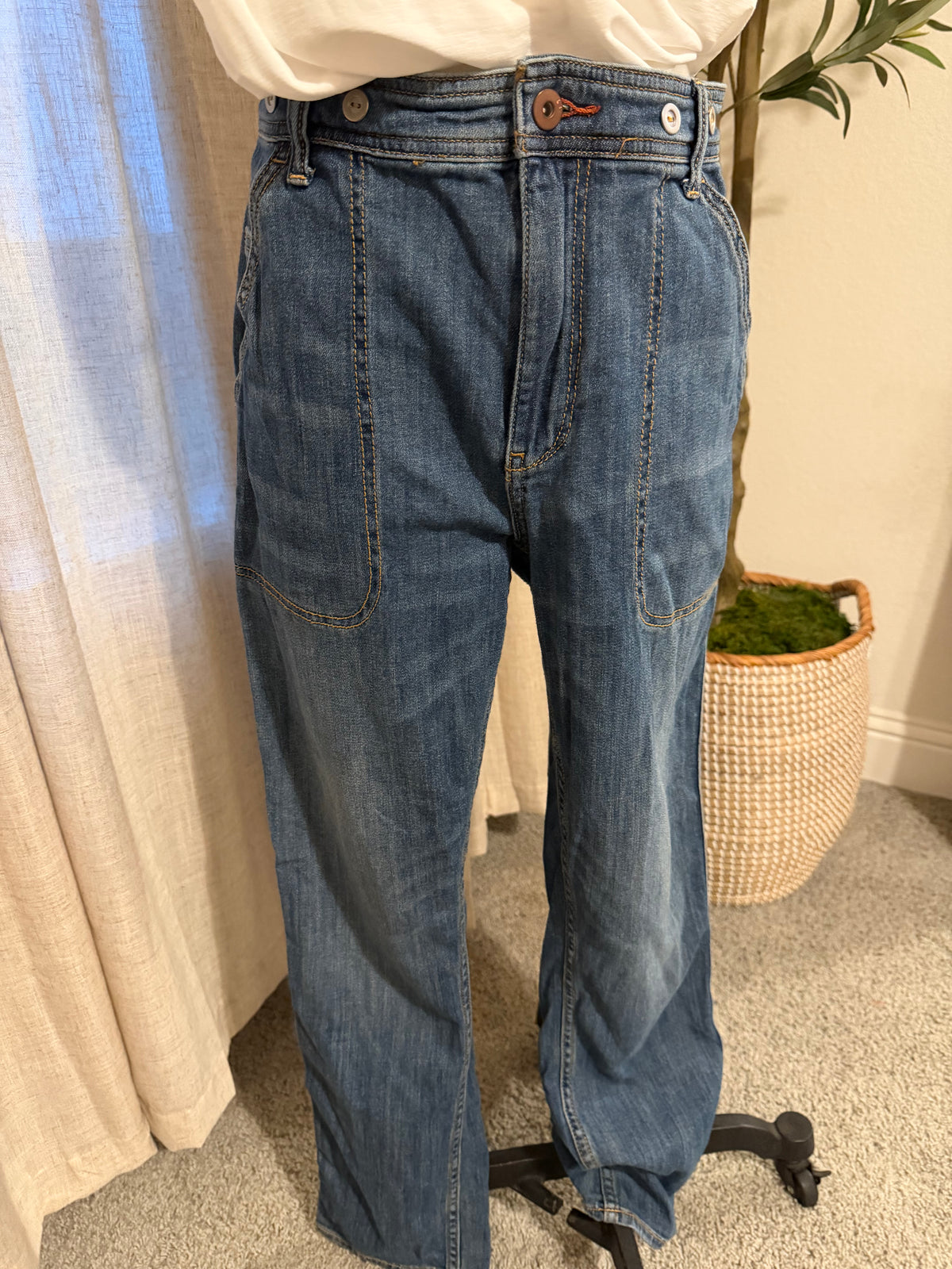 Pilcro & The Letterpress Slim Boyfriend Jeans – Size 31