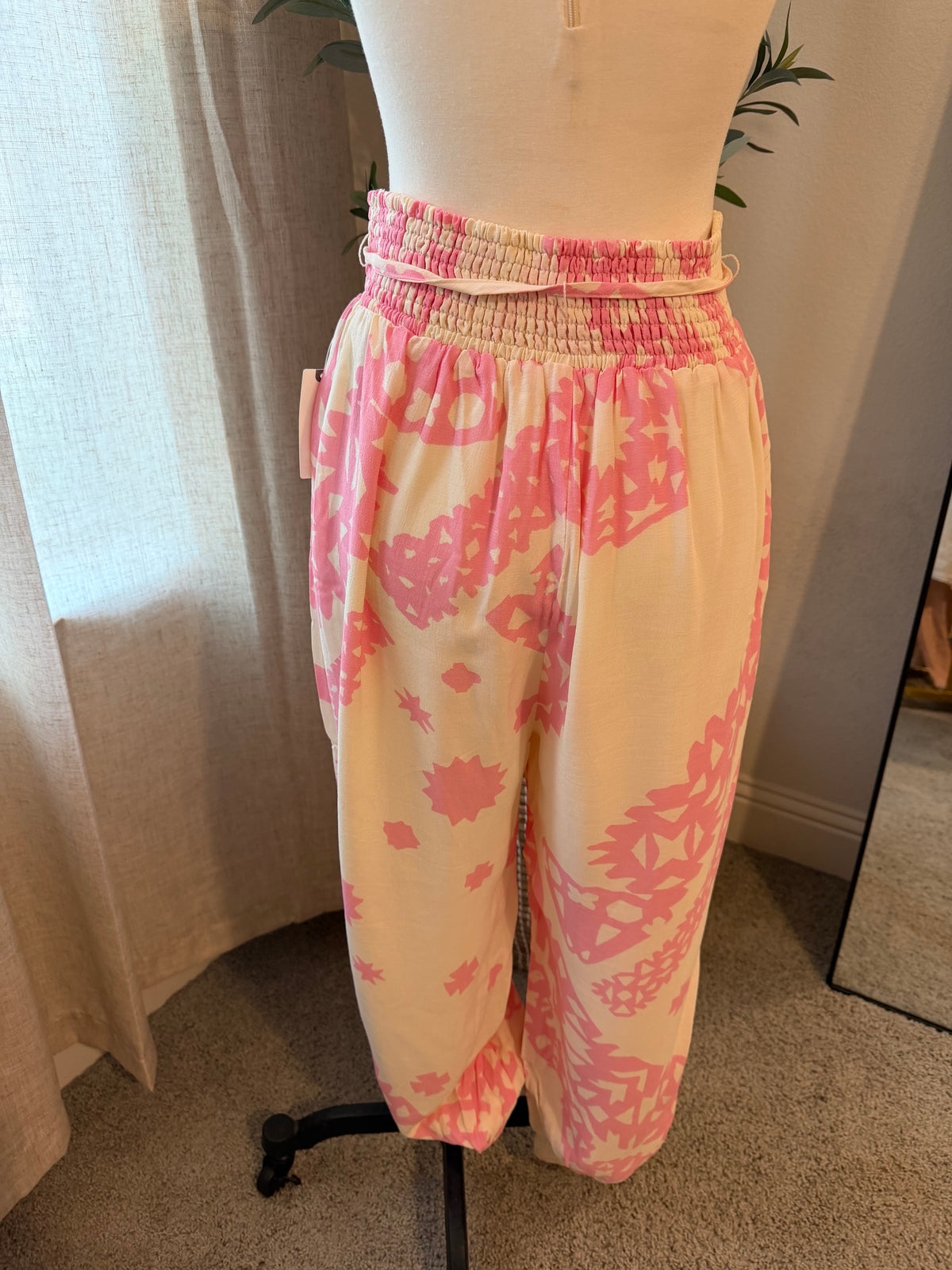 Anthropologie Aniya Balloon Joggers – Pink/Rose – Size M – NWT