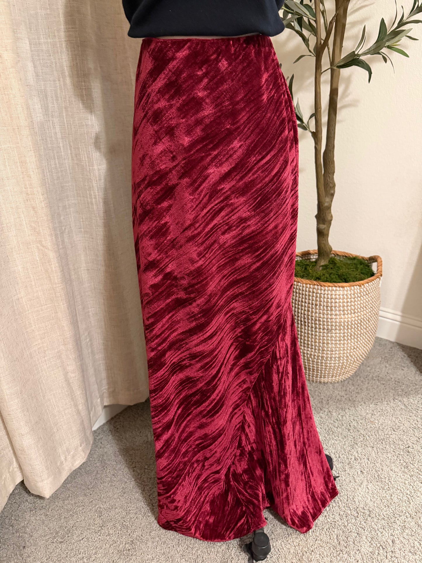 Free People Noa Velvet Slip Maxi Skirt – Wine/Burgundy – Size M NWT