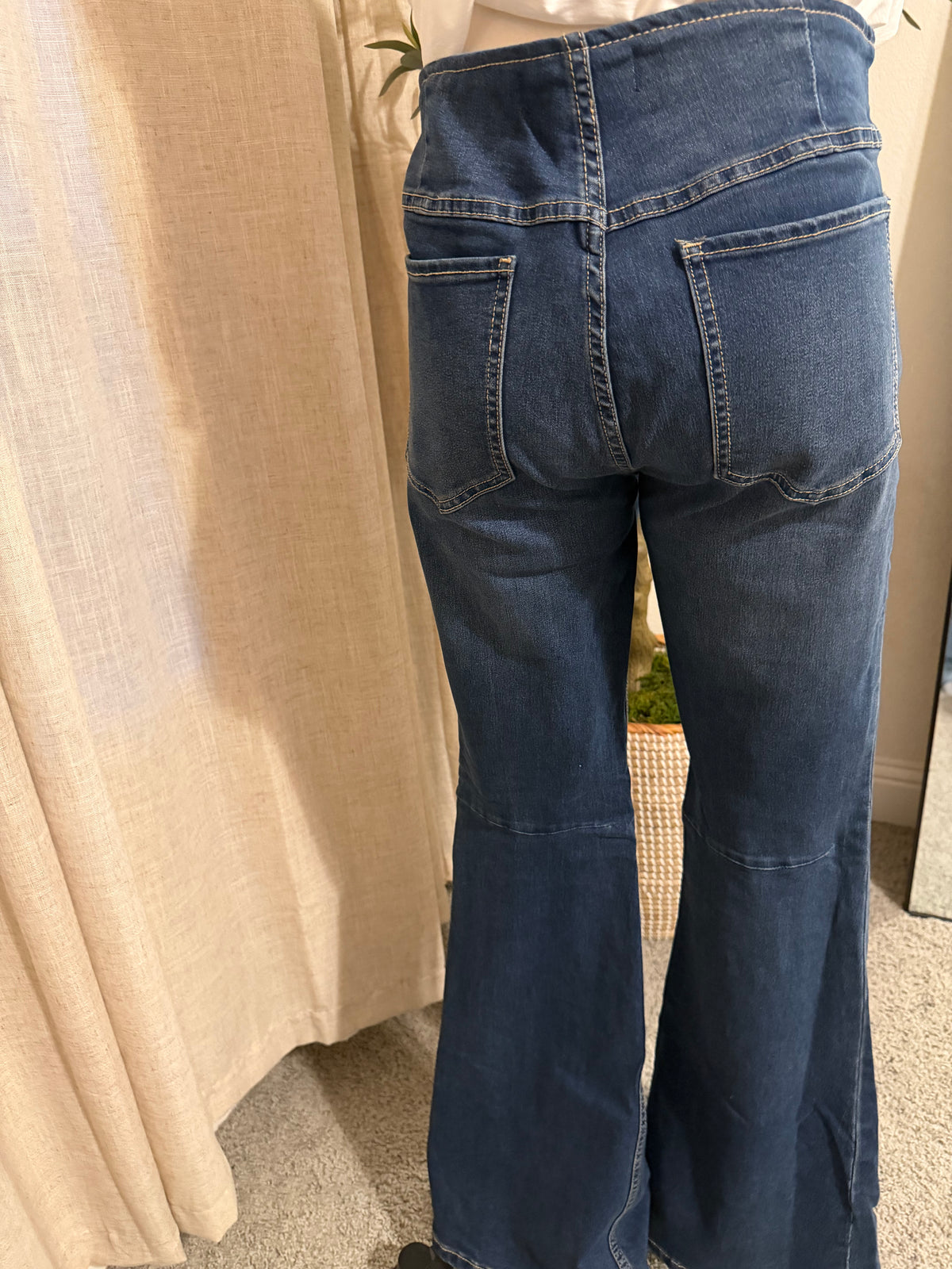 We The Free Pull-On Bell Bottom Flare Jeans | 30