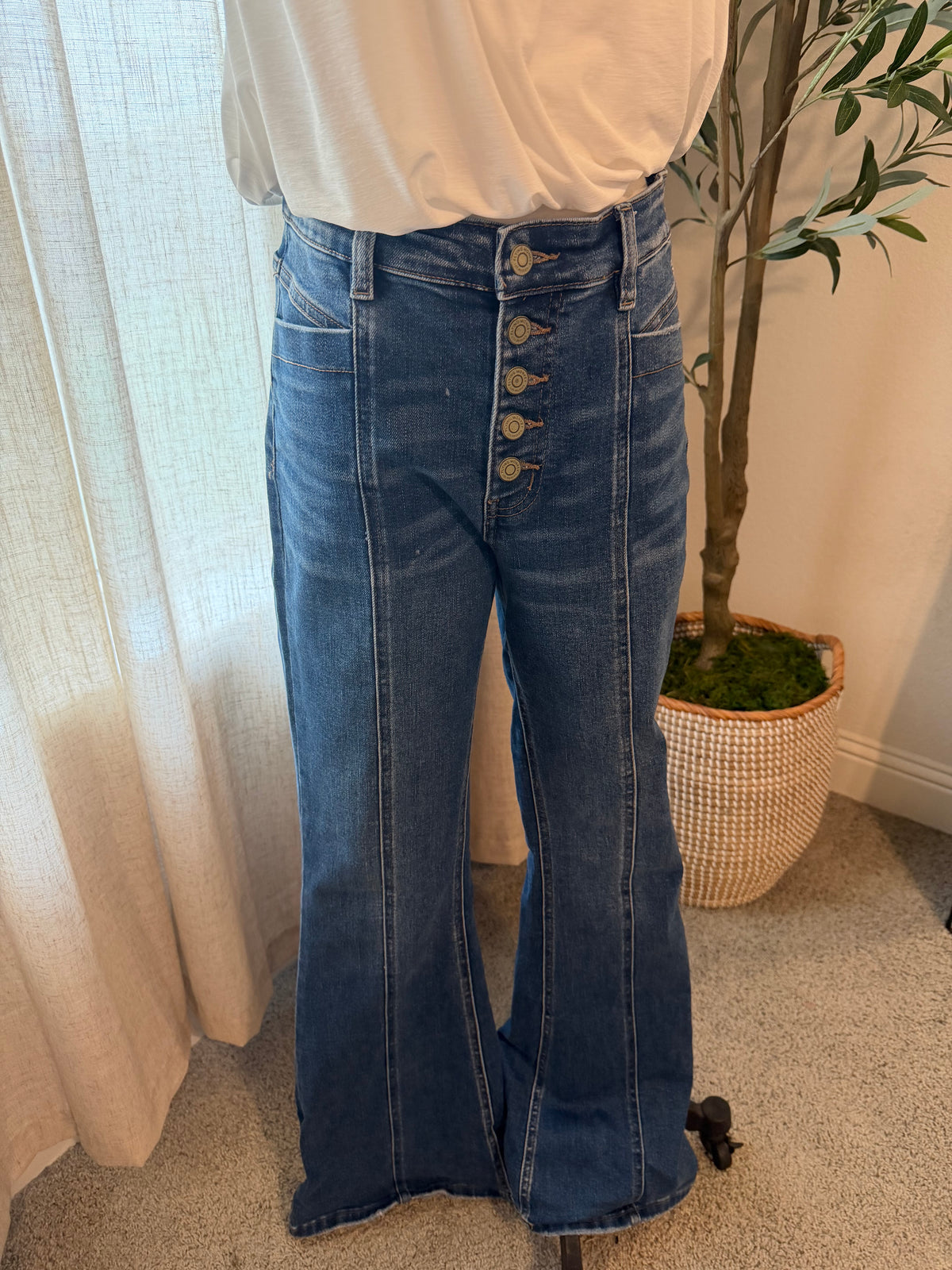 Flying Monkey High Rise Seamed Front Flare Jeans – Size 29