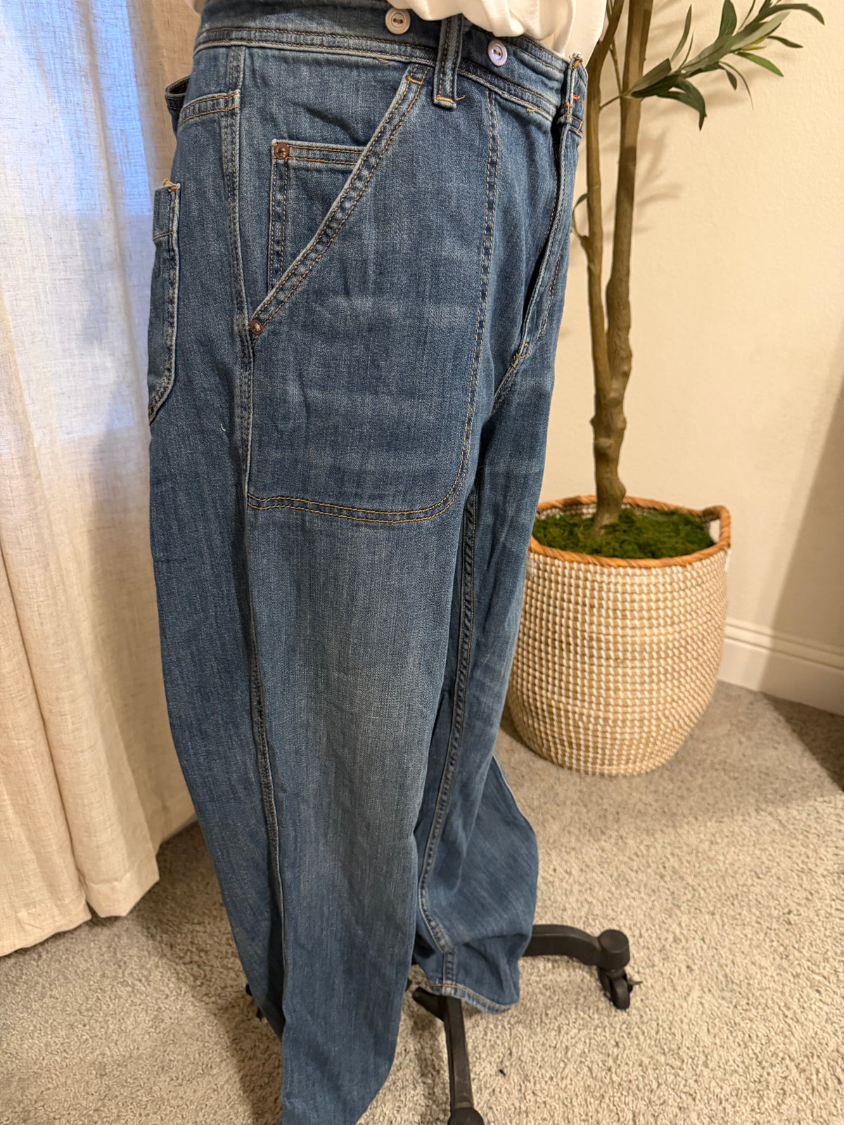 Pilcro & The Letterpress Slim Boyfriend Jeans – Size 31